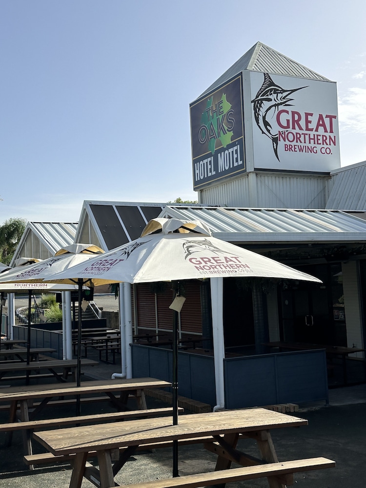 The Oaks Hotel Motel — hotel near Shellharbour Airport