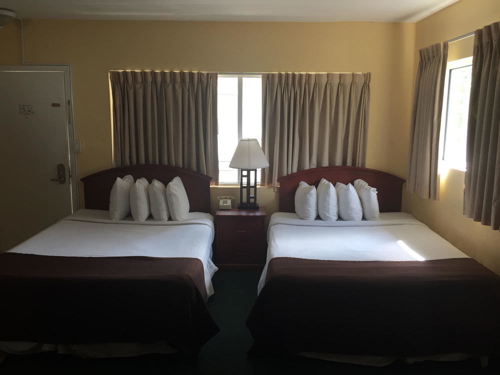 Bahia Cabana Beach Resort - photo 29