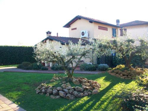 Casa Daniela — 4-Star Luxury Hotel in Pietrasanta, Italy