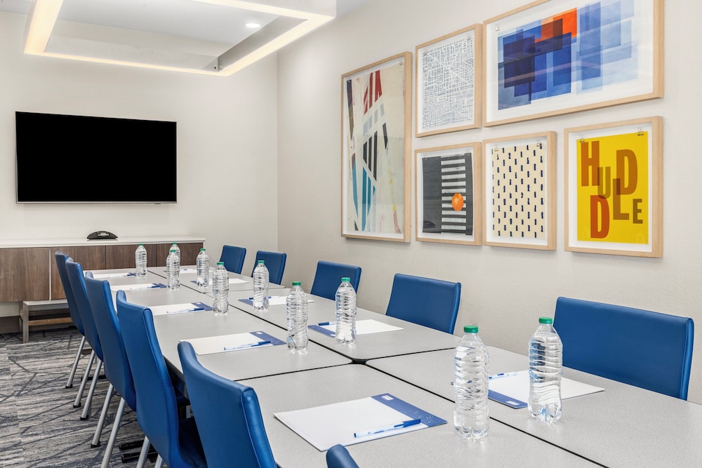 Holiday Inn Express & Suites Phoenix West Tolleson by IHG - photo 67
