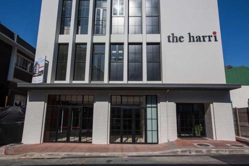 Loft Style Apartment in of the heart of East City. Views&Balcony