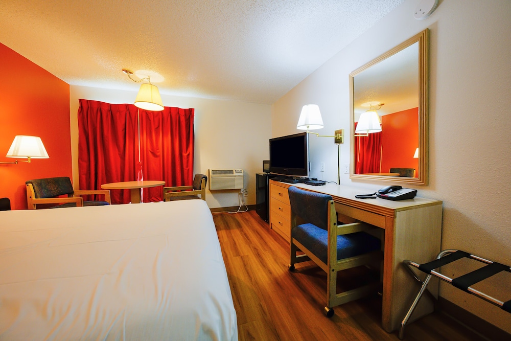 Hermiston Inn & Suites - photo 40