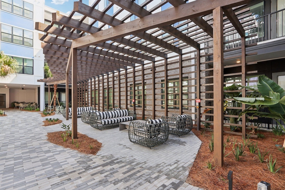 Southbank Apartments by Landing — 4-Star Luxury Hotel in Jacksonville, United States