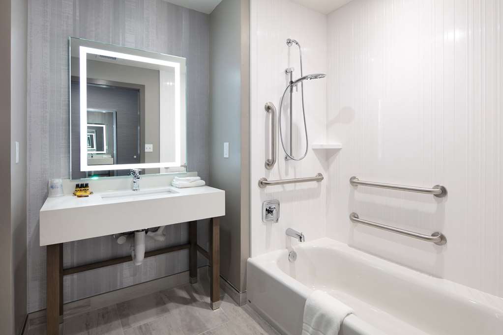 Best Western Plus Settlers Point - photo 34