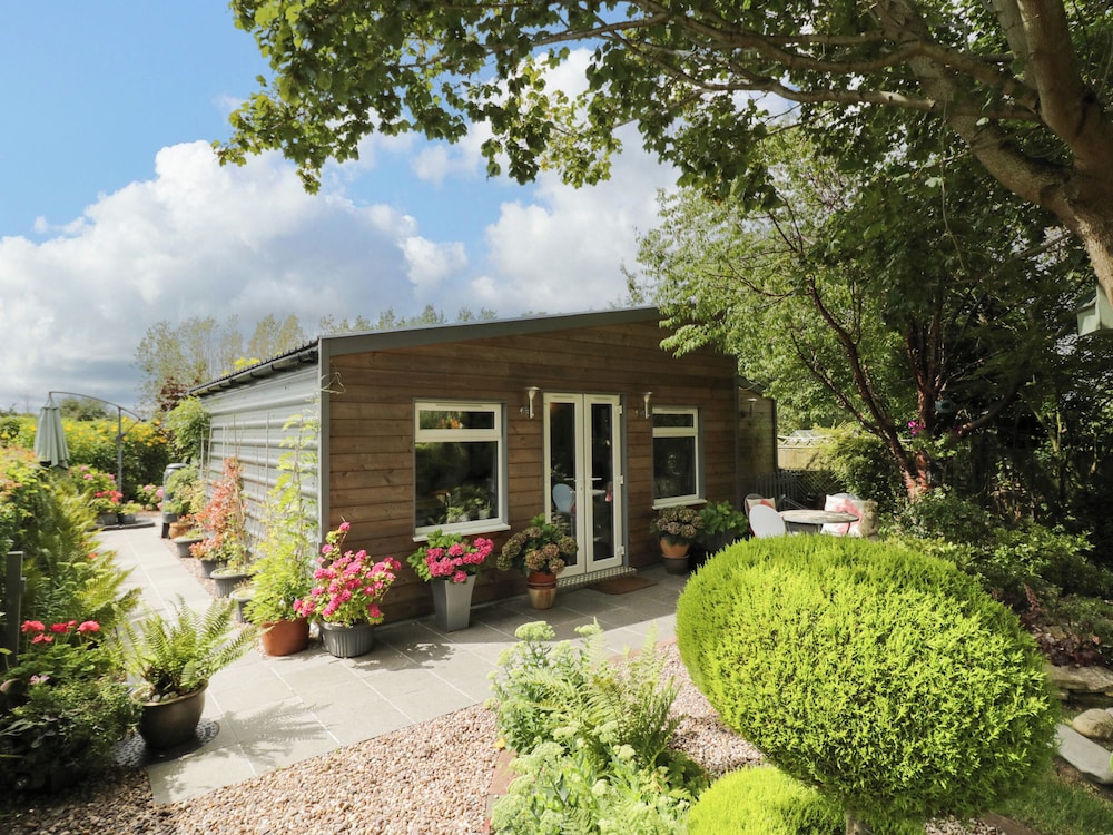 The Garden House — 4-Star Luxury Hotel in Stratford-Upon-Avon, United Kingdom
