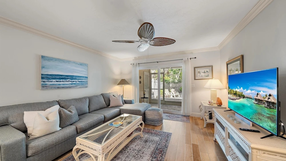 Sunset Sanctuary — 4-Star Luxury Hotel in Longboat Key, United States