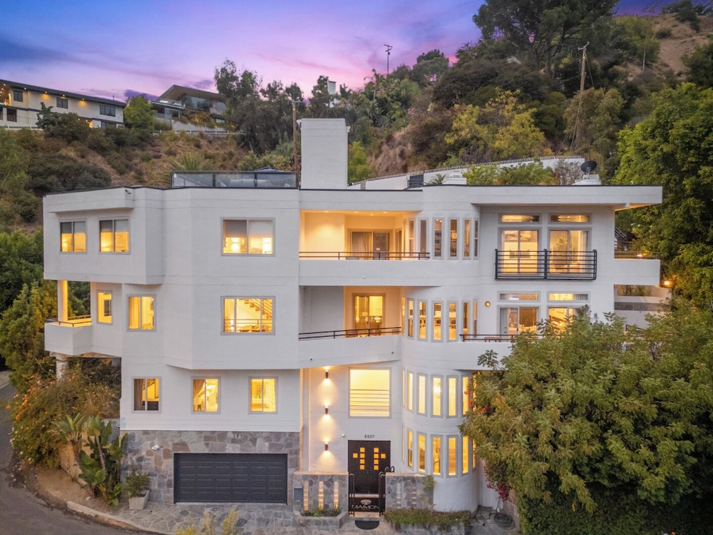 Franklin Mediterranean Villa — 4-Star Luxury Hotel in West Hollywood, United States