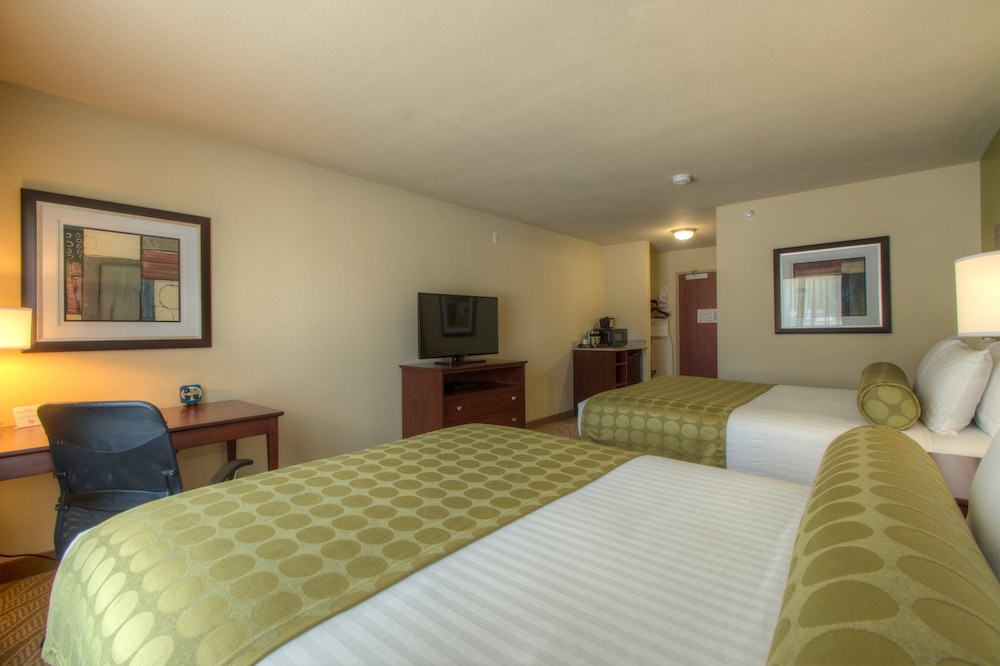 Cobblestone Inn and Suites Holyoke - photo 10