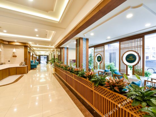 V8 City Theme Hotel - carbon neutral hotel in Kunming