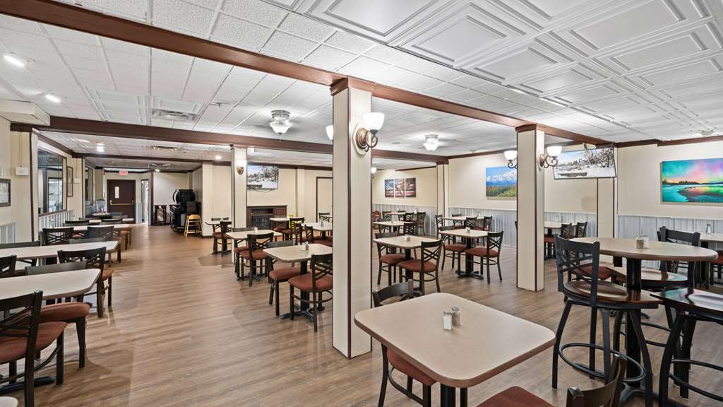 Clarion Hotel & Suites Fairbanks near Ft. Wainwright - photo 65