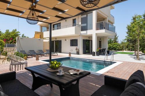 Dioni Pool House — 4-Star Luxury Hotel in Ialysos, Greece