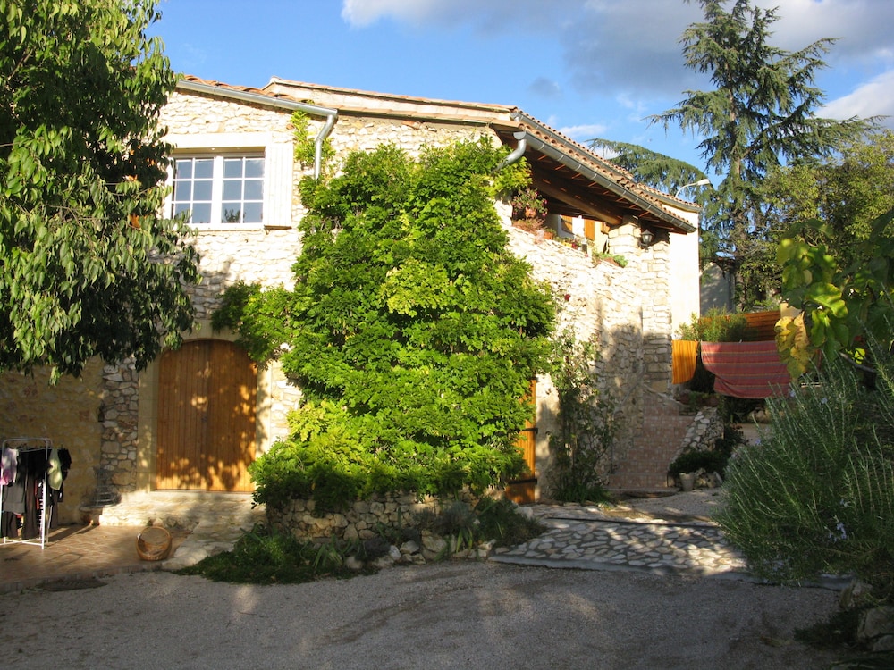 Gîte des Figourières — hotel in Sainte-Anastasie-Sur-Issole