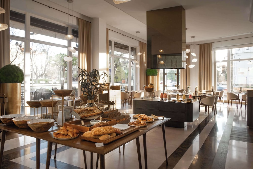 מזון ומשקאות