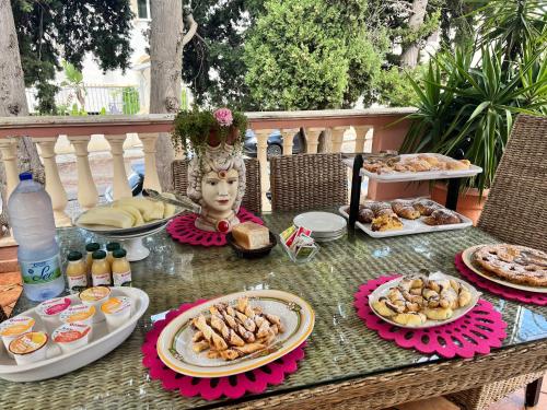 B&B Villa Regina — 4-Star Luxury Hotel in Santa Domenica, Italy