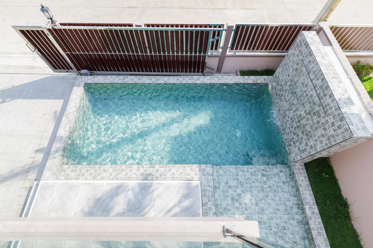 3 Bedroom 3 Bathroom Townhouse Community With Swimming Pool Gym Walking Street For 20 Minutes By Car — 4-Star Luxury Hotel in Pattaya, Thailand