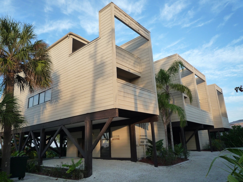 Bird's Nest Beach Townhomes - photo 20