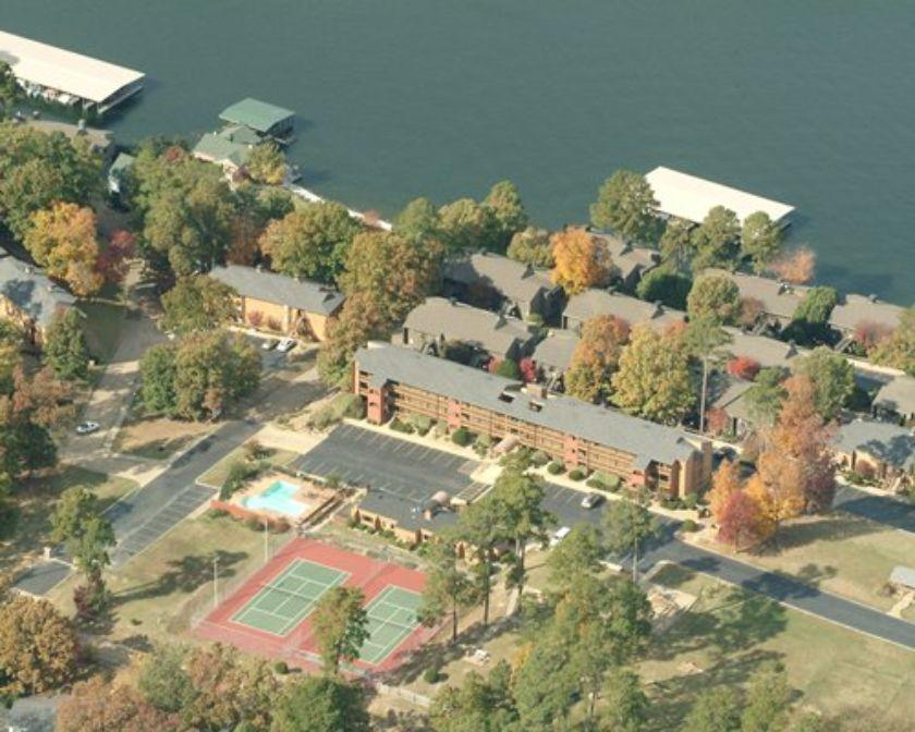 South Shore Lake Resort - photo 2