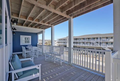 Rushin' to the Beach - photo 8