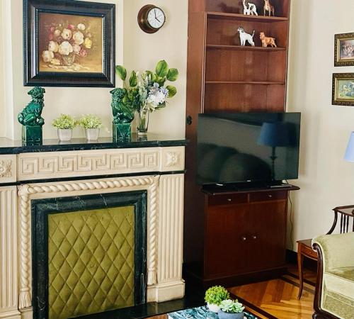 Amplio Y Centrico Piso Senorial in Vigo, Spain