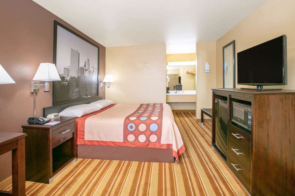 Super 8 by Wyndham Big Cabin Vinita Area - photo 21