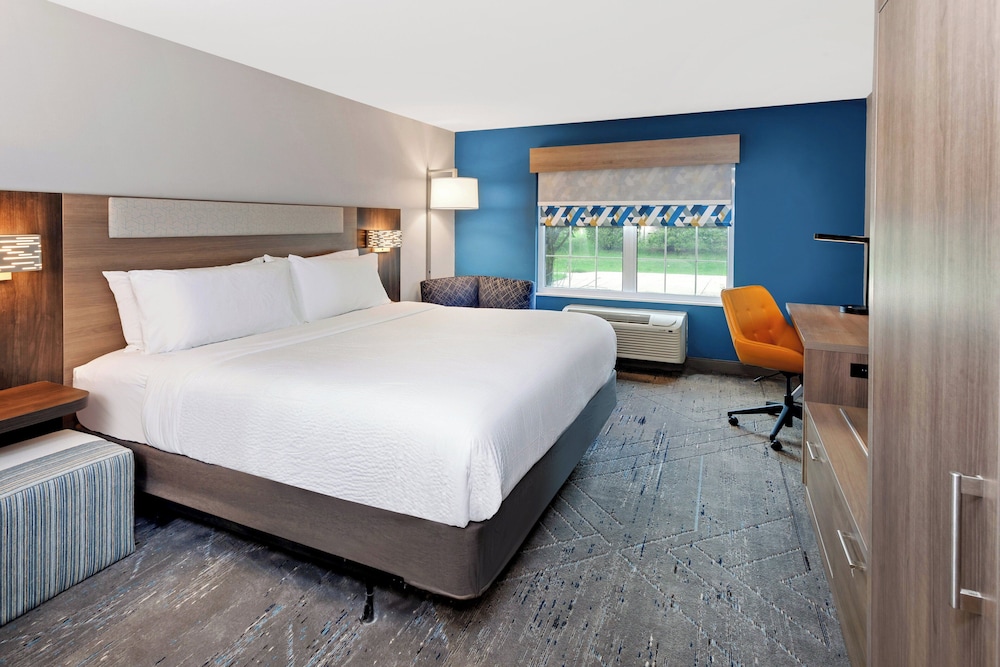 Holiday Inn Express & Suites Port Washington by IHG - photo 19
