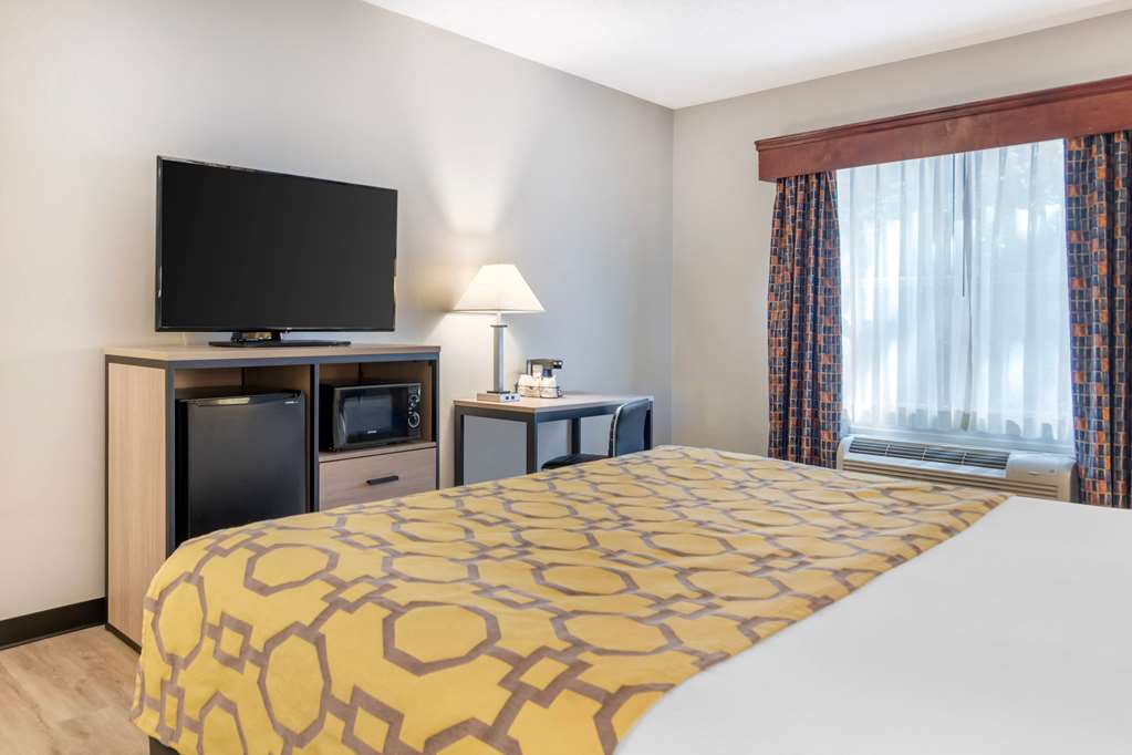 Baymont by Wyndham Kennesaw - photo 8