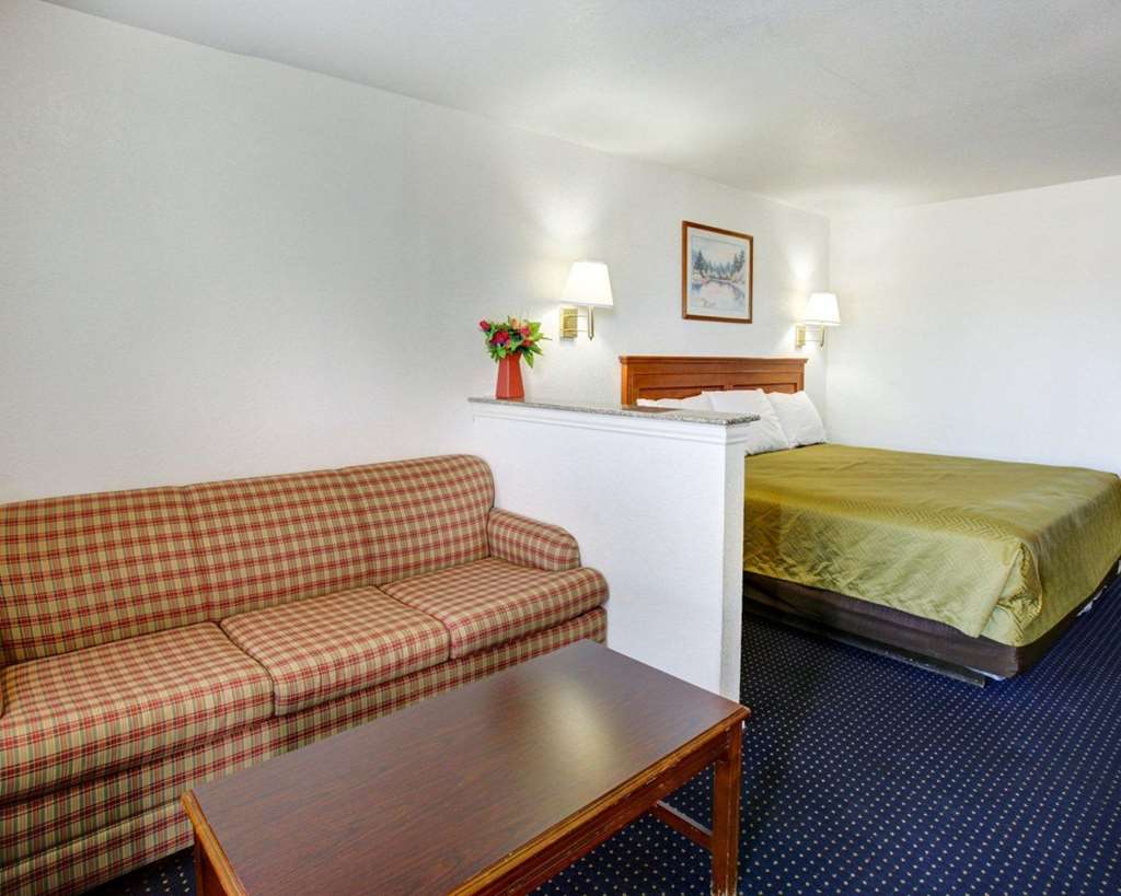 Econo Lodge Temple - photo 22