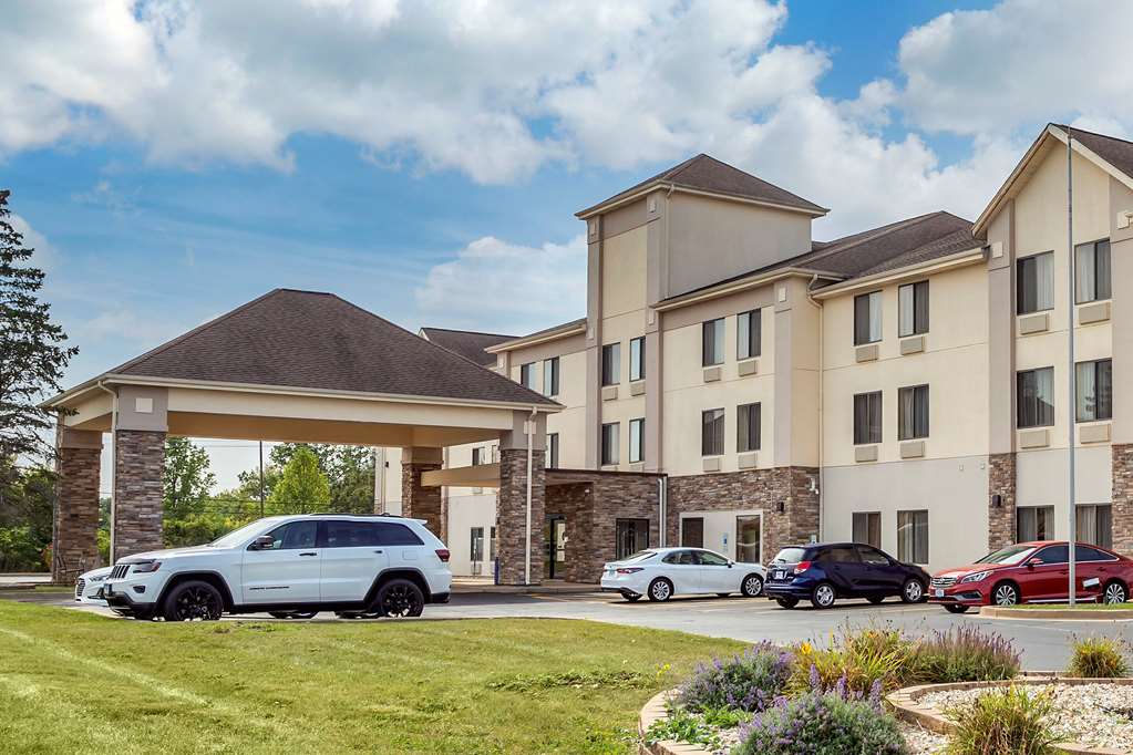Comfort Inn & Suites North Aurora Naperville - featured photo