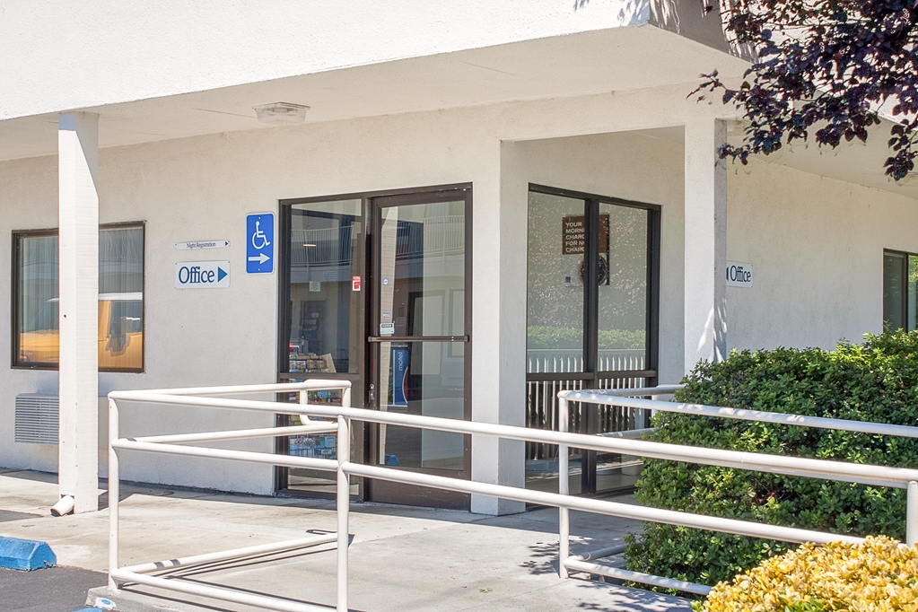 Motel 6 Ukiah CA - photo 10