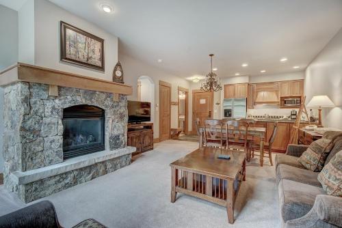 One Bedroom Apartment — 4-Star Luxury Hotel in Dillon, United States