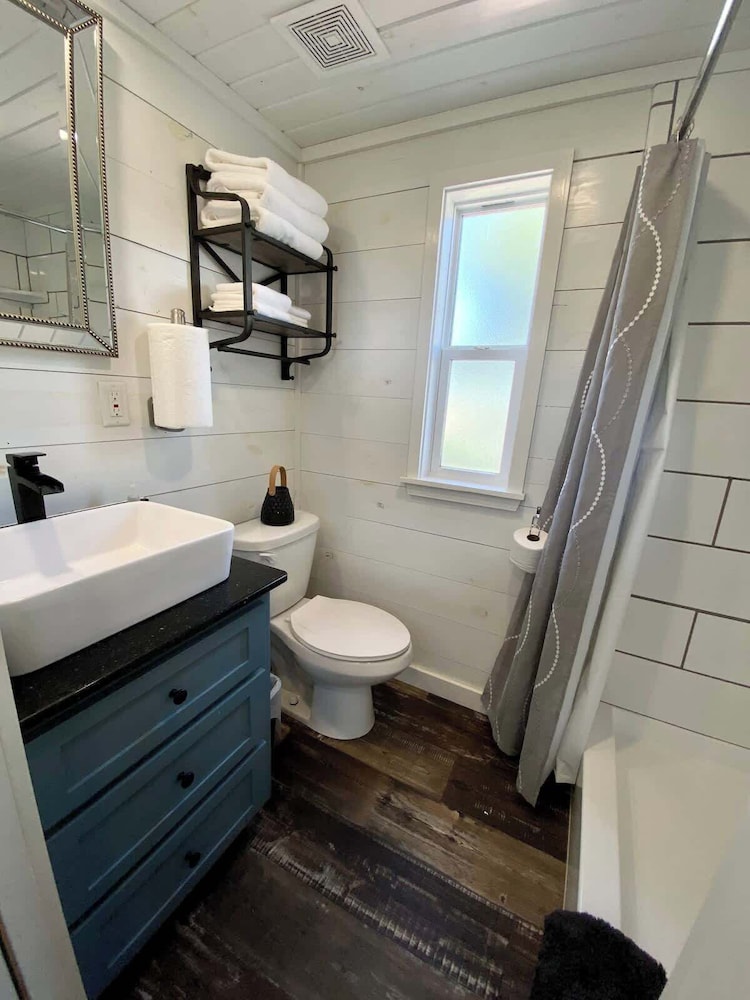Resort at Fredericksburg Unit 1 - photo 6