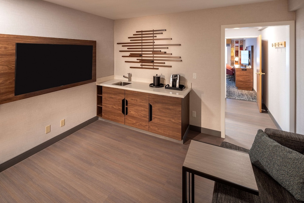 Hampton Inn Pullman - photo 14