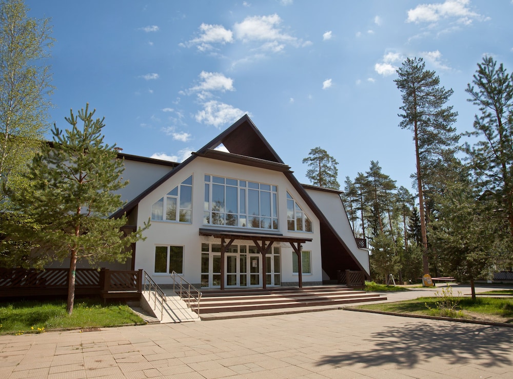 Country Resort Hotel All Inclusive — 4-Star Luxury Hotel in Verbilki, Russia