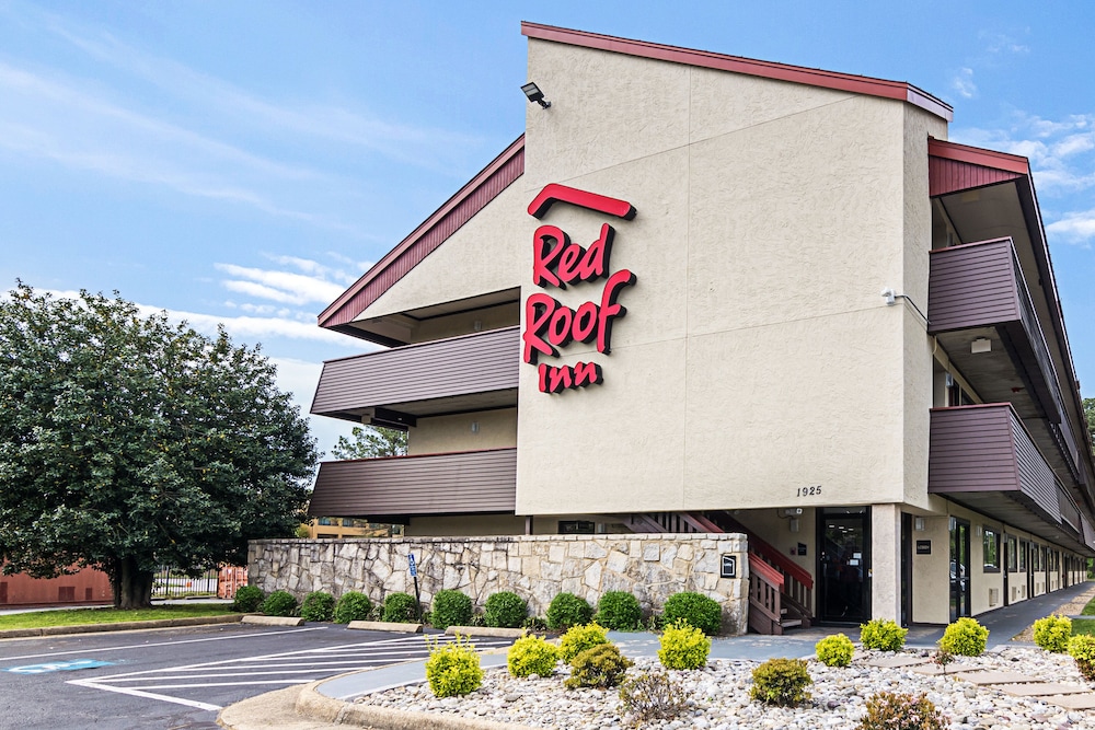 Red Roof Inn Hampton Coliseum And Convention Center — Hampton