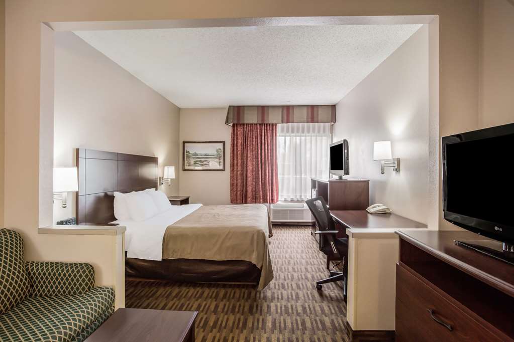 Quality Inn & Suites Lawrence University Area - photo 23