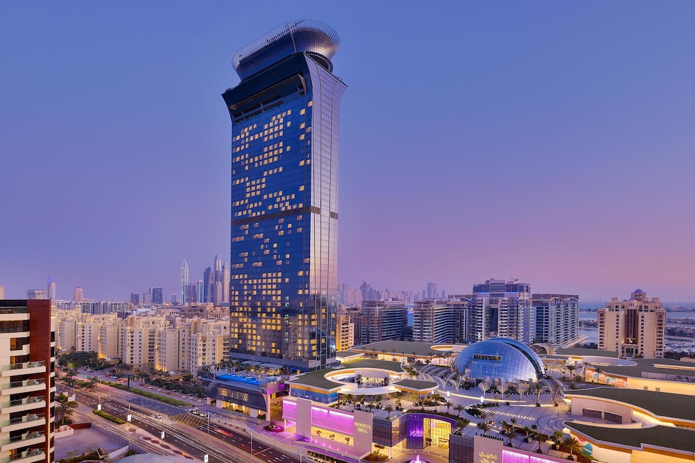 The St. Regis Dubai The Palm — 5-Star Luxury Hotel in Dubai, United Arab Emirates