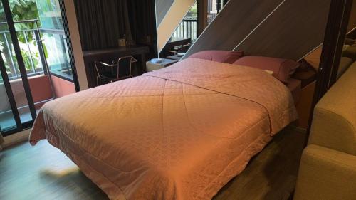 brown condo Phahon67
