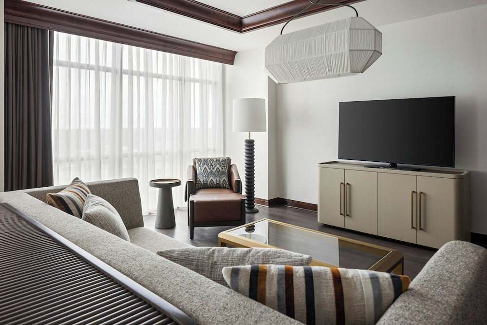 Bloomington Normal Marriott Hotel & Conference Center - photo 19