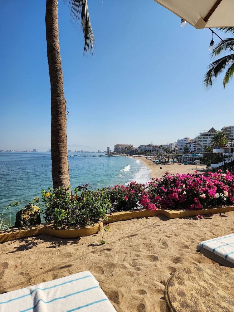 Villa Romantica — 5-Star Luxury Hotel in Puerto Vallarta, Mexico