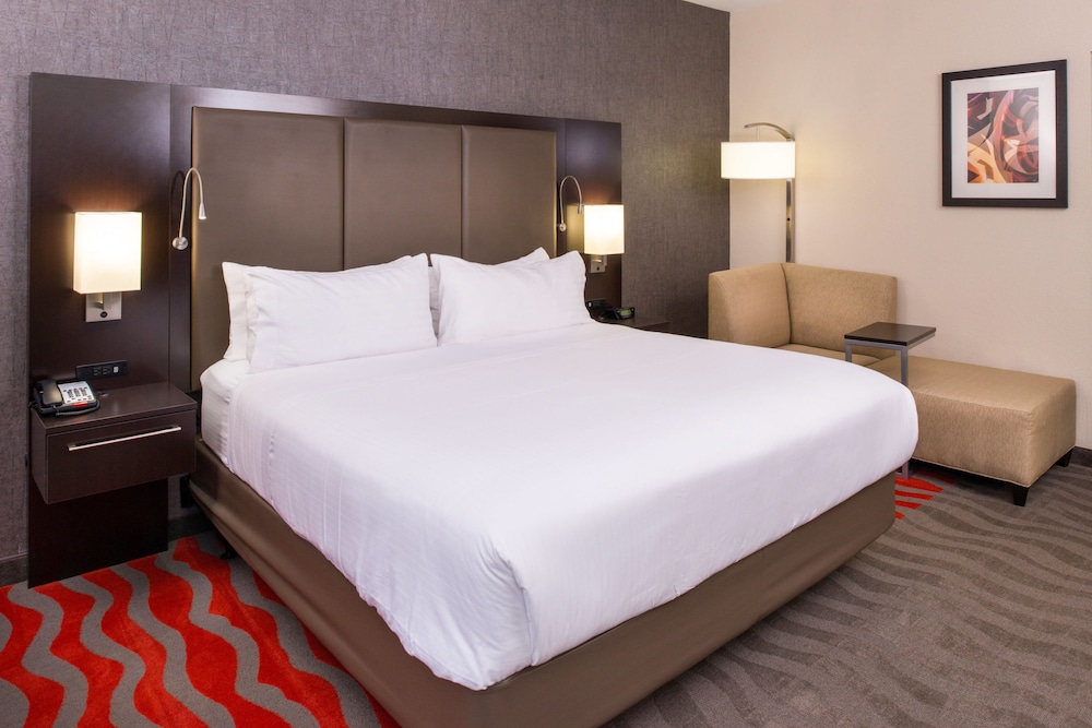 Holiday Inn Express Hotel & Suites Monroe - photo 15