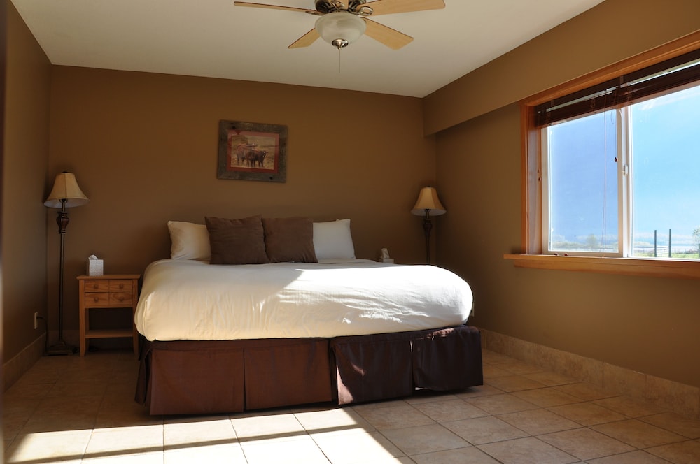 Fraser River Outpost Lodge — Agassiz — photo 4