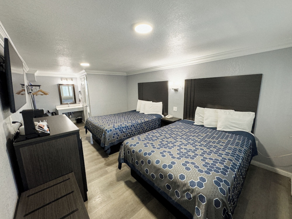 Sea Garden Inn - photo 27