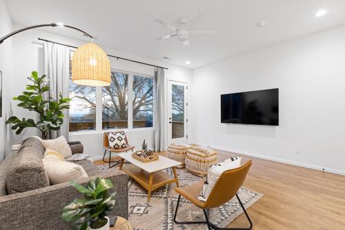 Nomad An Atomic Ridge Home — 4-Star Luxury Hotel in Chattanooga, United States