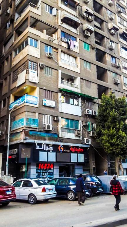 Luxury apartment El Mohandessen — 4-Star Luxury Hotel in Cairo, Egypt