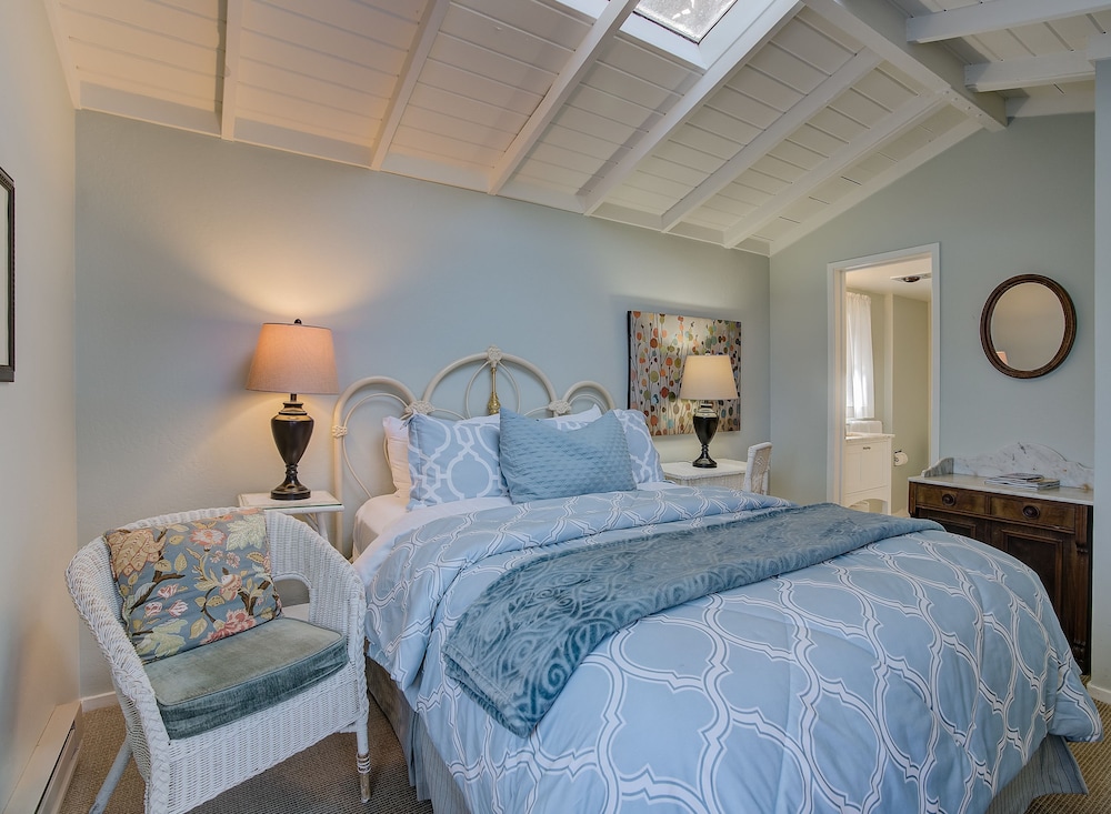 Sandpiper Inn - photo 11