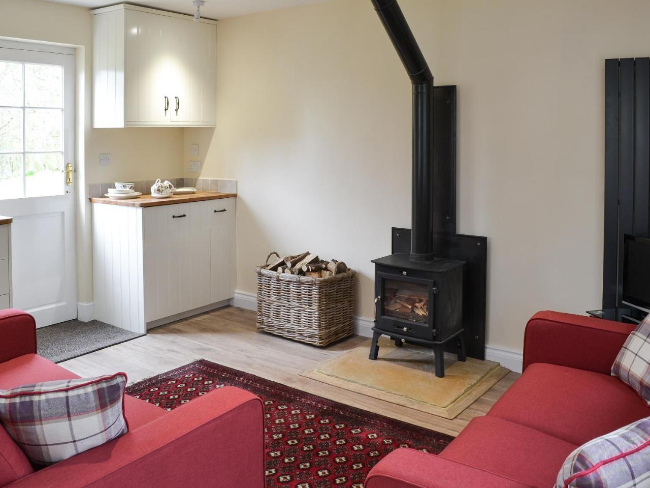 Holly Cottage — 4-Star Luxury Hotel in Alnwick, United Kingdom