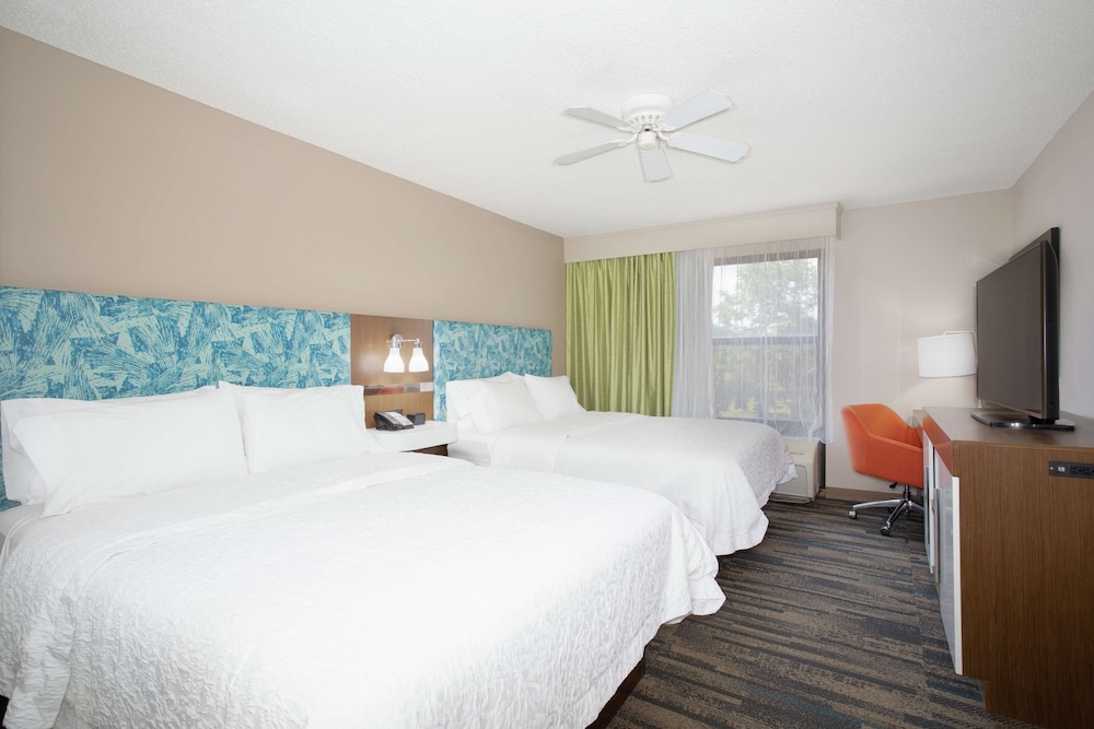 Hampton Inn & Suites Kansas City Merriam - photo 19