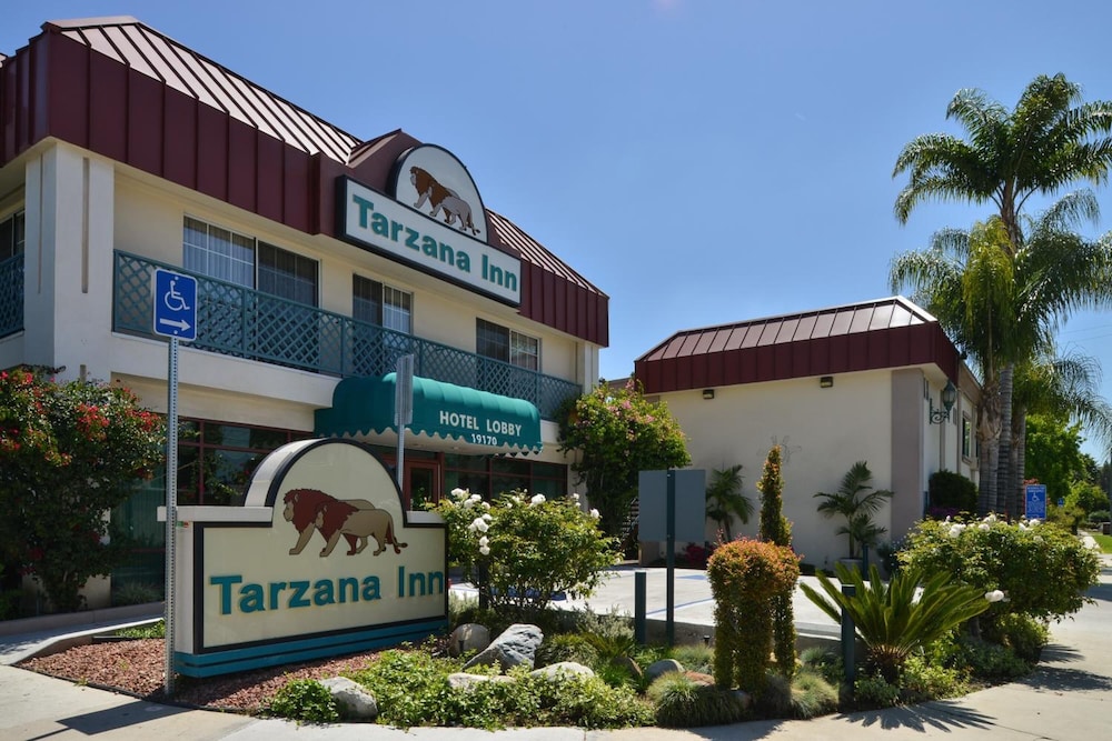 Tarzana Inn - photo 18