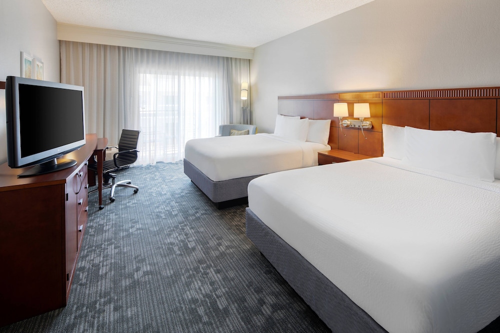 Courtyard by Marriott Addison Midway - photo 8