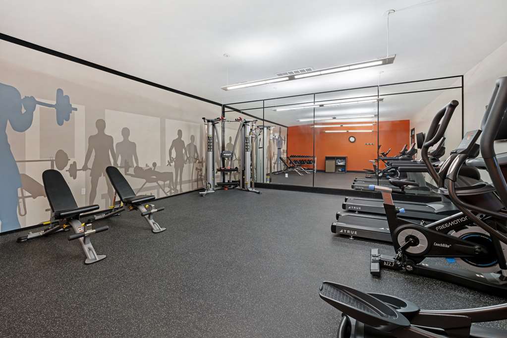 Best Western Plus Executive Residency Carlsbad Hotel - photo 7